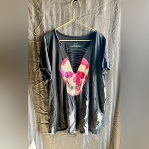 Torrid Womens Skull T Shirt Black Cutout V Neck Slim Fit Short Sleeve 3 (3X)